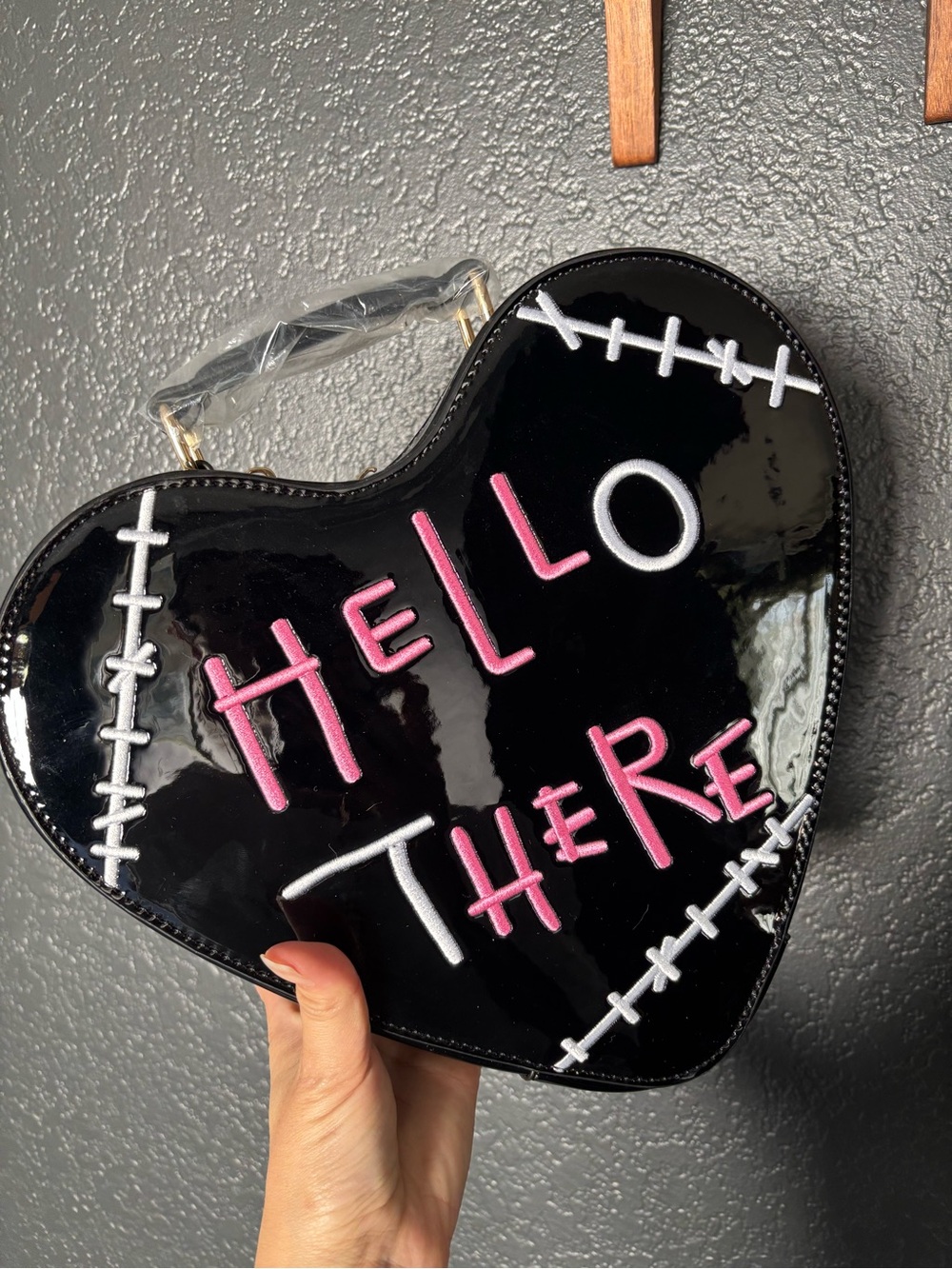 BackStitch Bruja 'Hello There' Catwoman bag